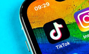 Ce limită de utilizare impune TikTok pentru adolescenți?