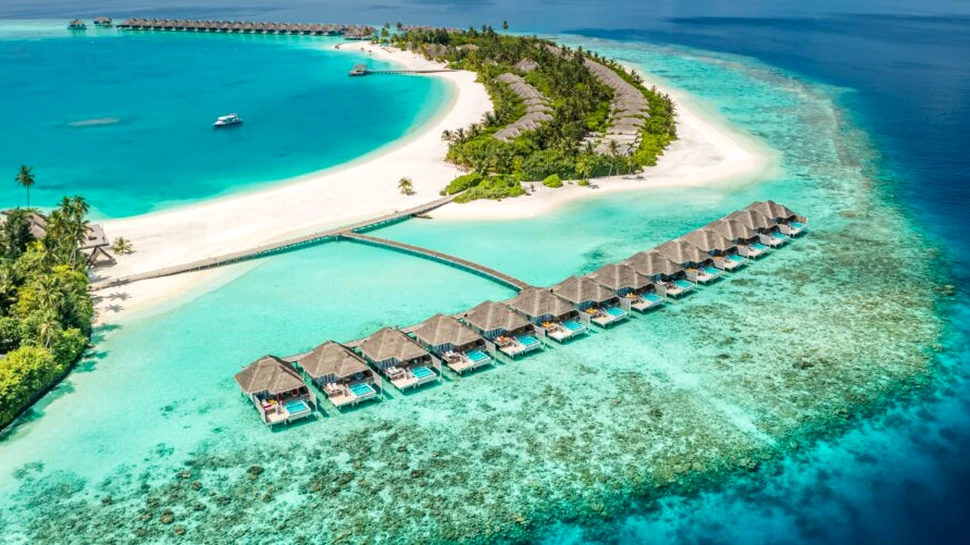 Cât a plătit o familie de români pentru o vacanţă în Maldive?